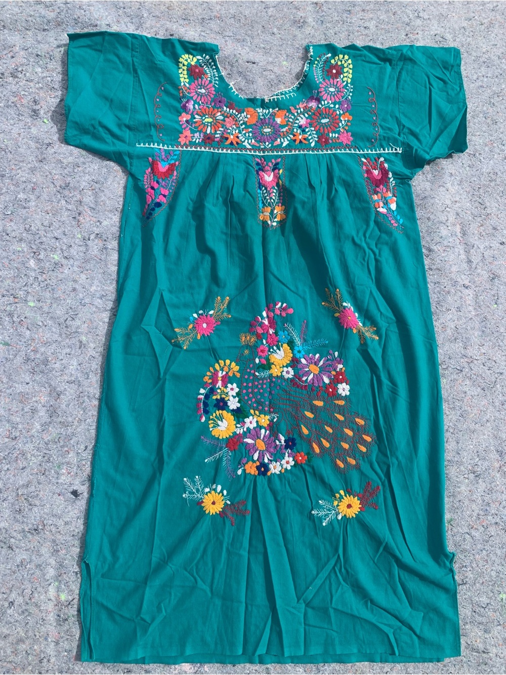 Vintage 70s Mexican green cotton peacock floral embroidered market dress summer